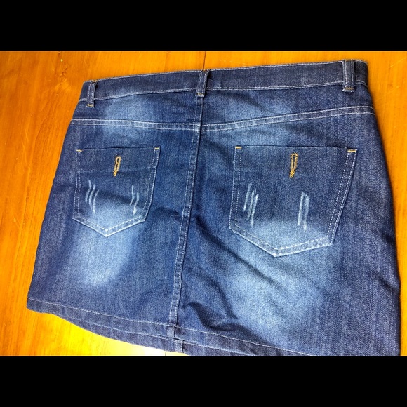 5Style Blue Distressed Faded Mini Skirt Size Large - Picture 2 of 4